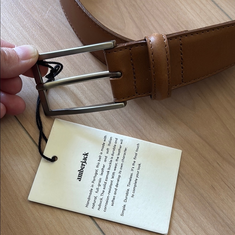 Amberjack Made in Portugal Leather Belt. Size 30. NWT